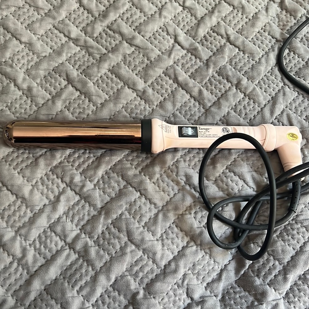 L'ange rose gold curling wand used once
